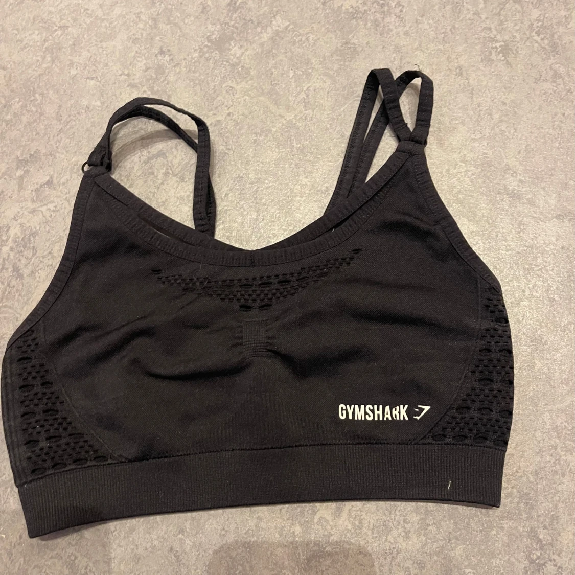 Svart sport-bh från Gymshark