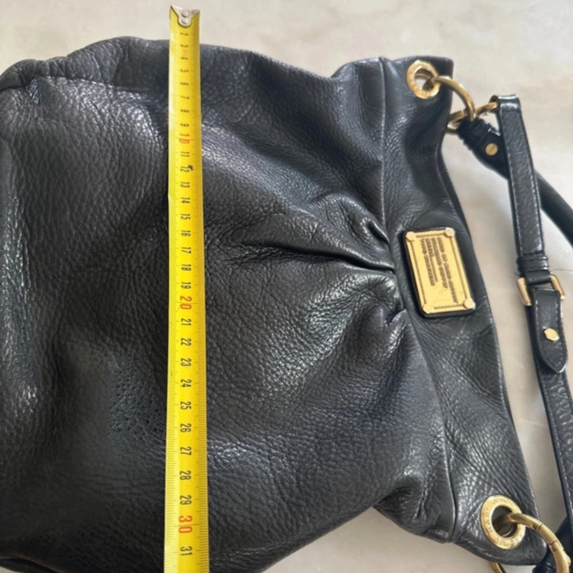 Svart axelväska i skinn - 93