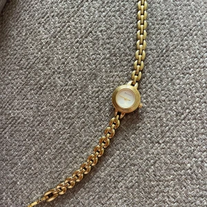 Bovou klocka - Jättefin klocka i ett bra skick!💕Säljer för 800kr, nypris 1395kr💕skriv för mer bilder!