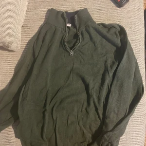 Half Zip John Henric - Hejsan säljer denna då jag inte använder den längre. Perfekt skick och inga skavanker
