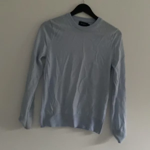 Riley tröja - Stickad riley tröja storelk S . Sitter lite mindre