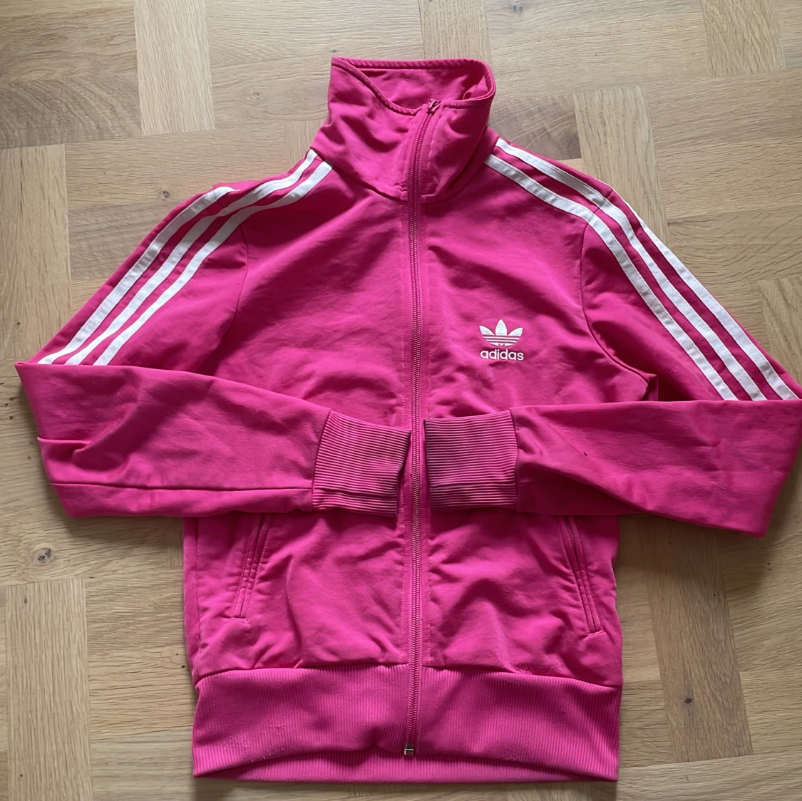 Rosa zip up adidas hoodie