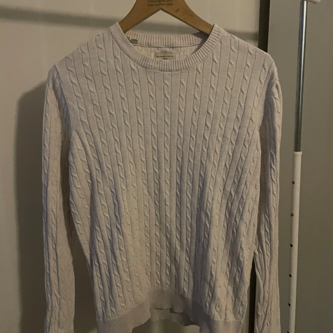 Kabelstickad tröja 