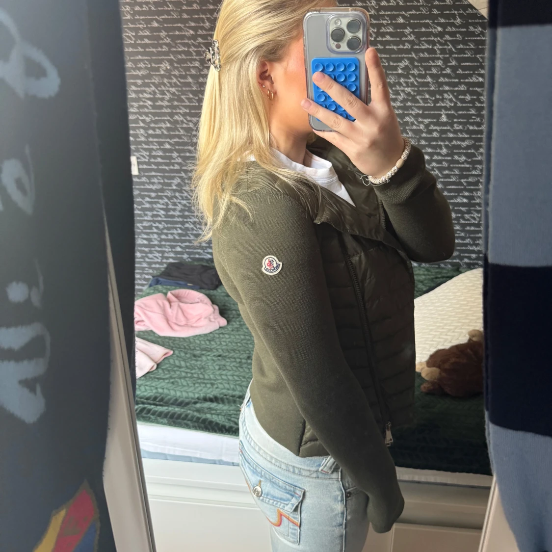 Olivgrön jacka från Moncler - 1