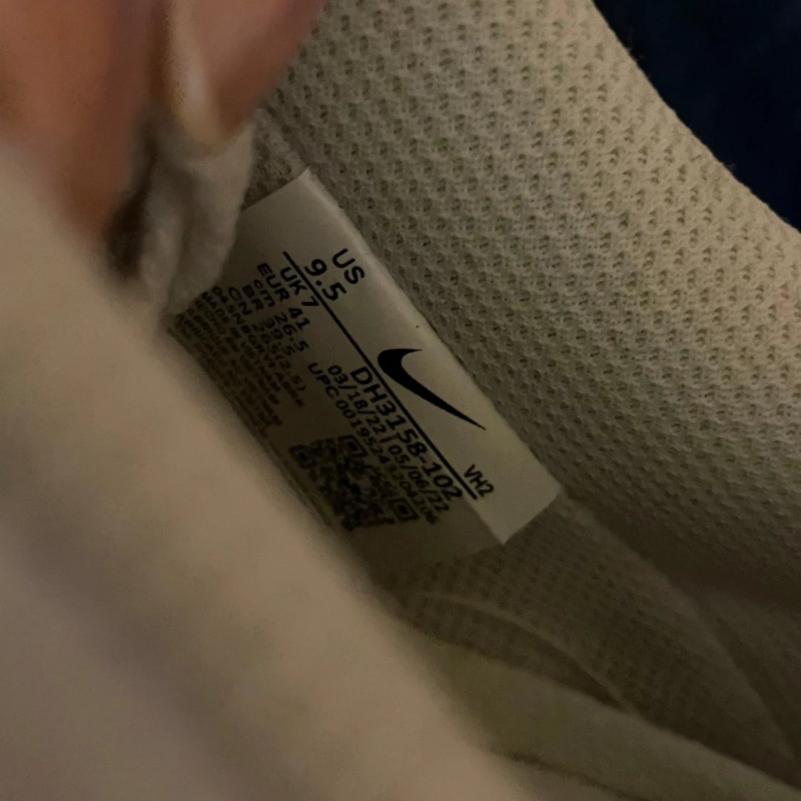 Nike sneakers i vitt och rosa - 4