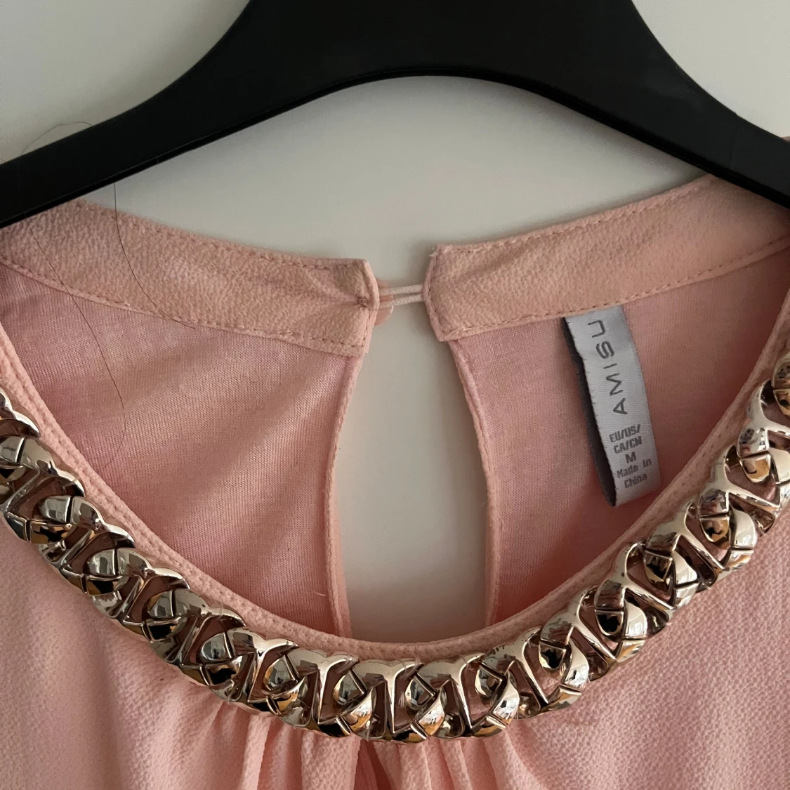 Ljusrosa ärmlös topp från Amisu - 1