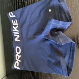 Nike PRO shorts  - Använd 5 gånger kanske 