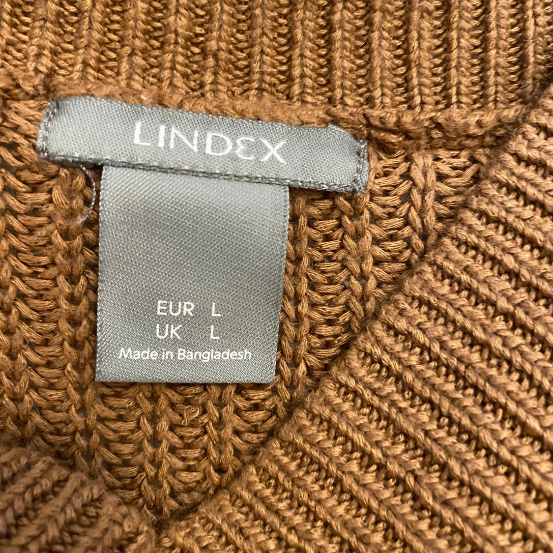 Brun stickad tröja från Lindex - 1