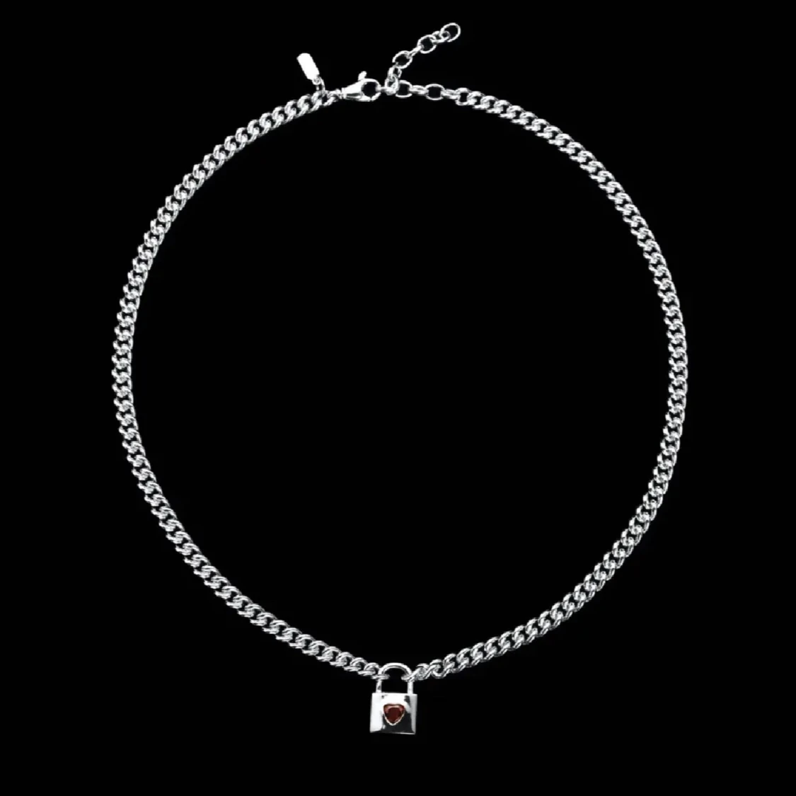 Maria Nilsdotter - Lock of heart silver halsband med låshänge