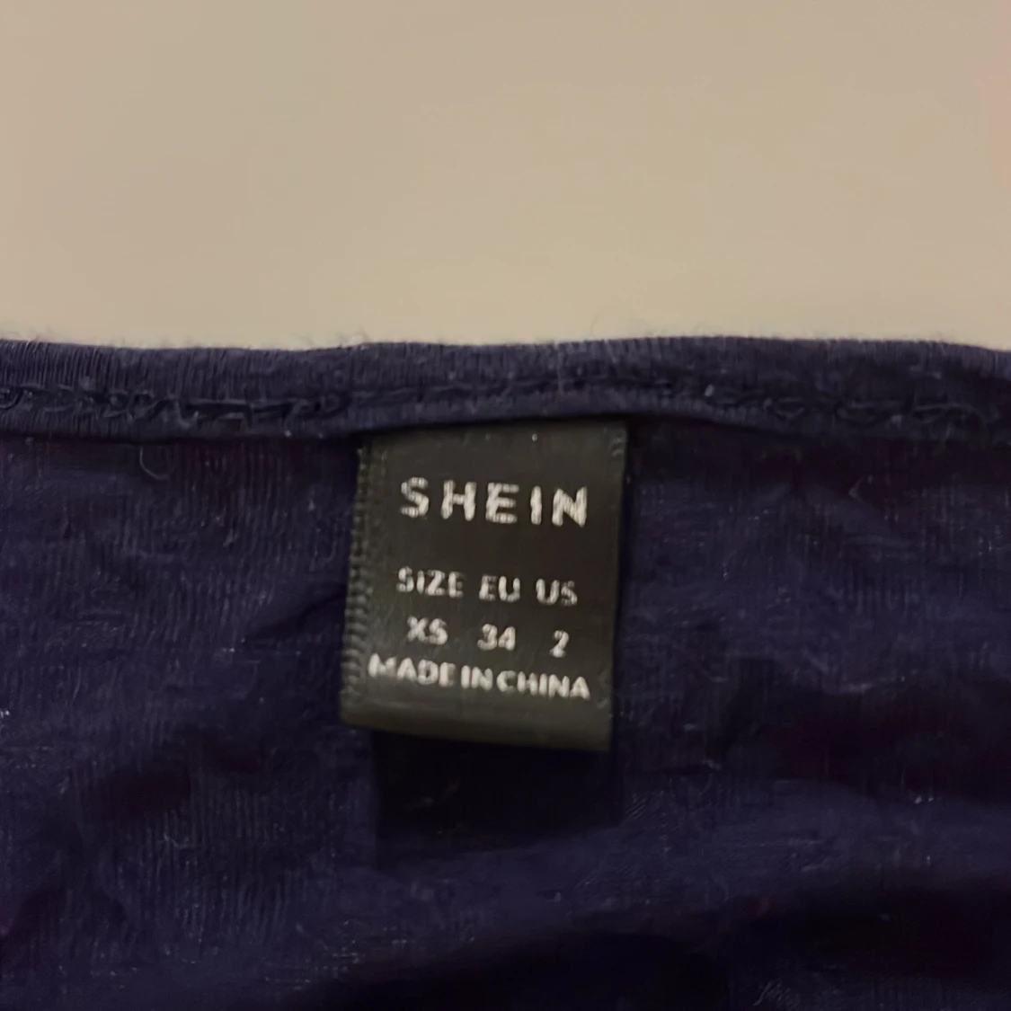 Mörkblå långärmad tröja  - 2