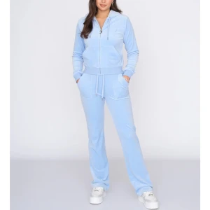 Juicy couture - En jätte fint juice sätt i färgen ljusblå. Säljes pgd används Inge mer ❤️