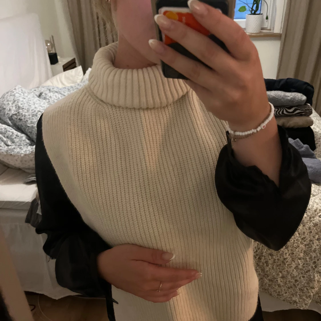 Stickad väst med krage - 90