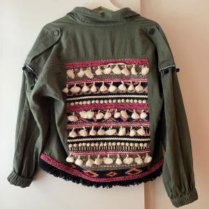 Vår eller höstjacka - Riktigt fin! 