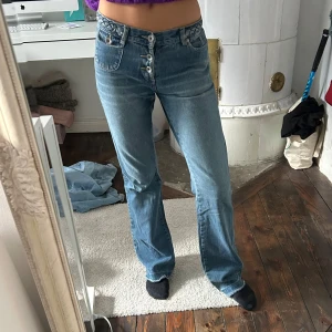 Bootcut jeans - Skit snygga bootcut jeans som är köpta second hand i Köpenhamn