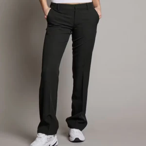 Lowaist kostymbyxor  - Modell Vera Lowaist Nyskick Nypris 499 Slits Bootcut