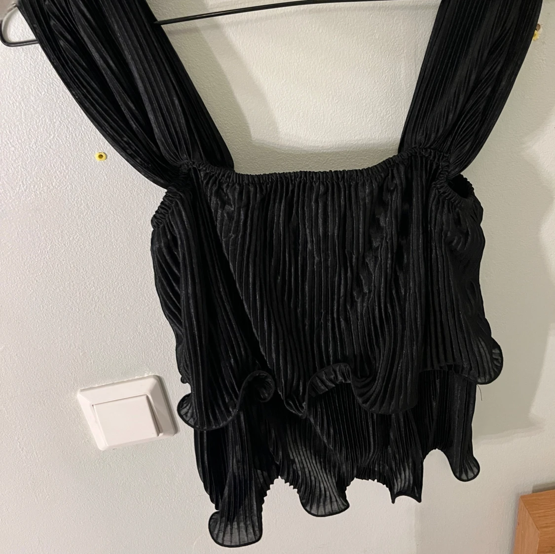 Svart topp från SHEIN  - 90