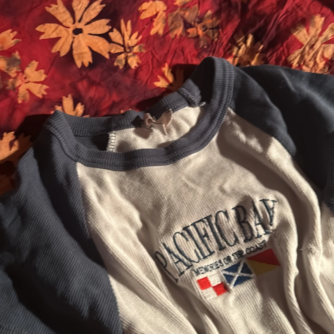 Vit och blå t-shirt från new yourker  - 90