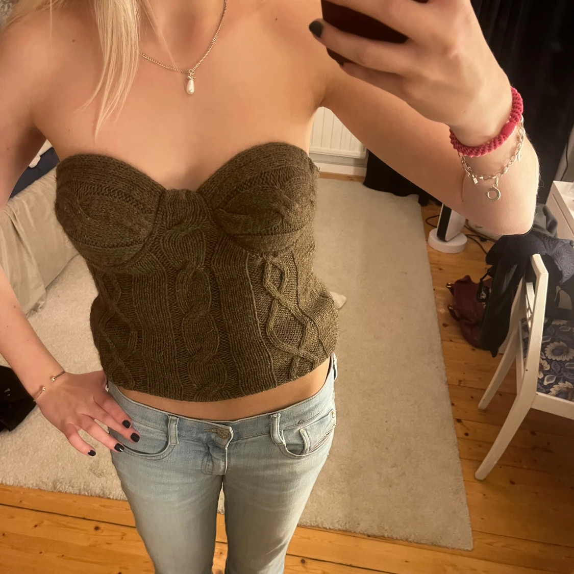 Stickad tubtopp i brun nyans - 91