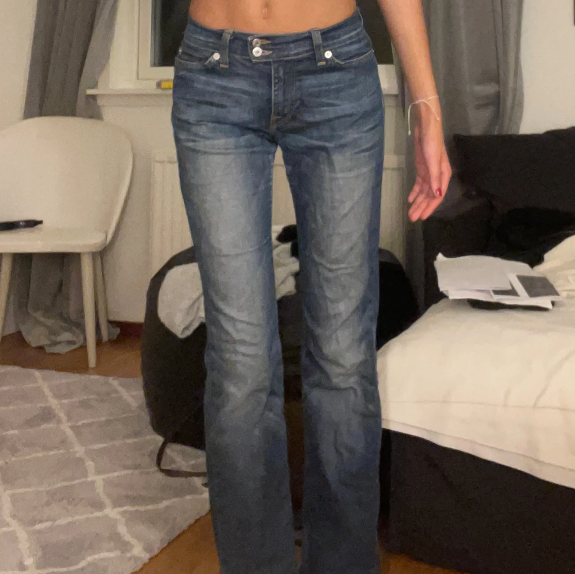Blå bootcut jeans