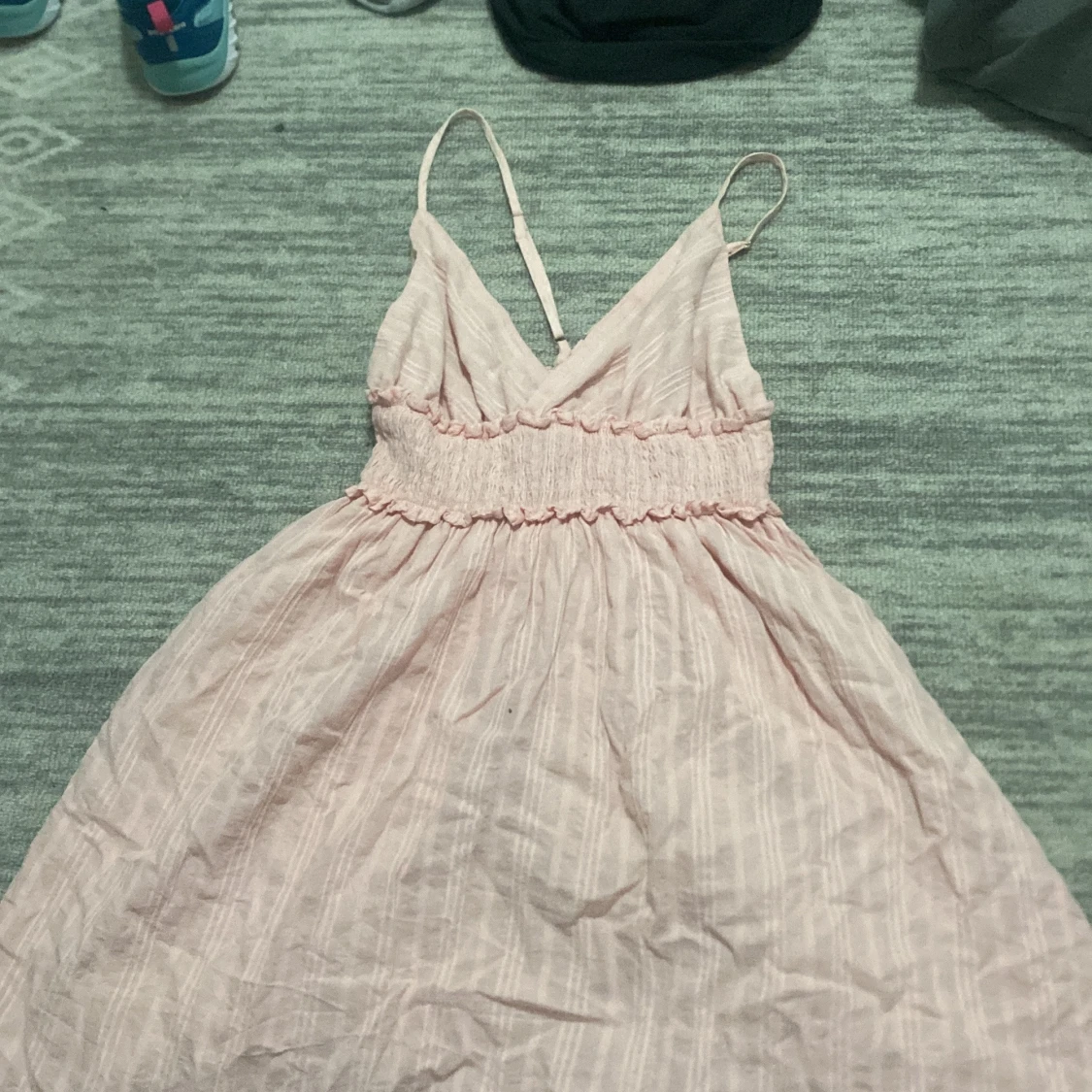 Ljusrosa klänning från SHEIN