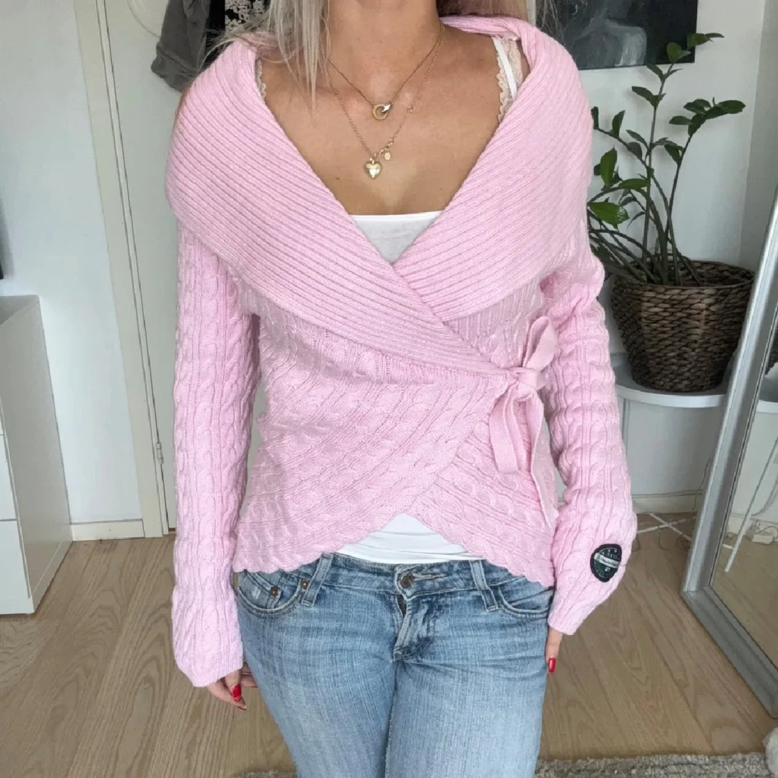 Rosa omlottkofta med knytband