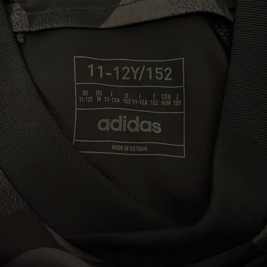 Svart Real Madrid fotbollströja från Adidas - 91