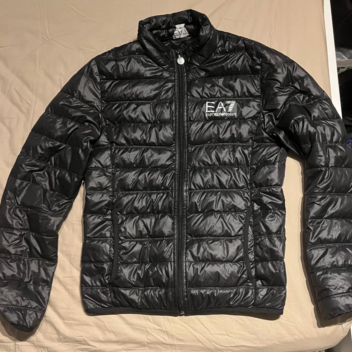 Svart EA7 jacka - 93