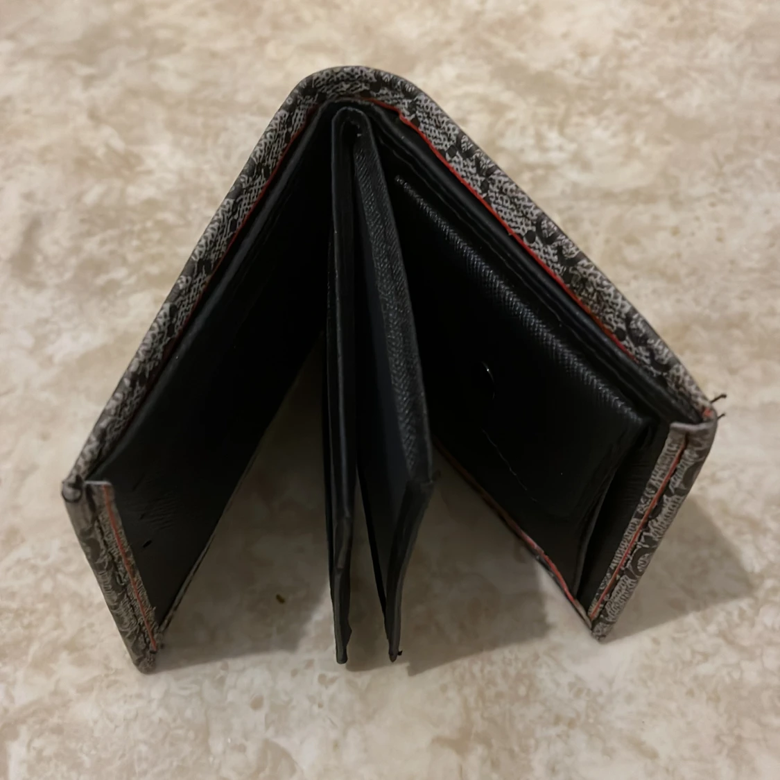 Plånbok med ormmönster - 91