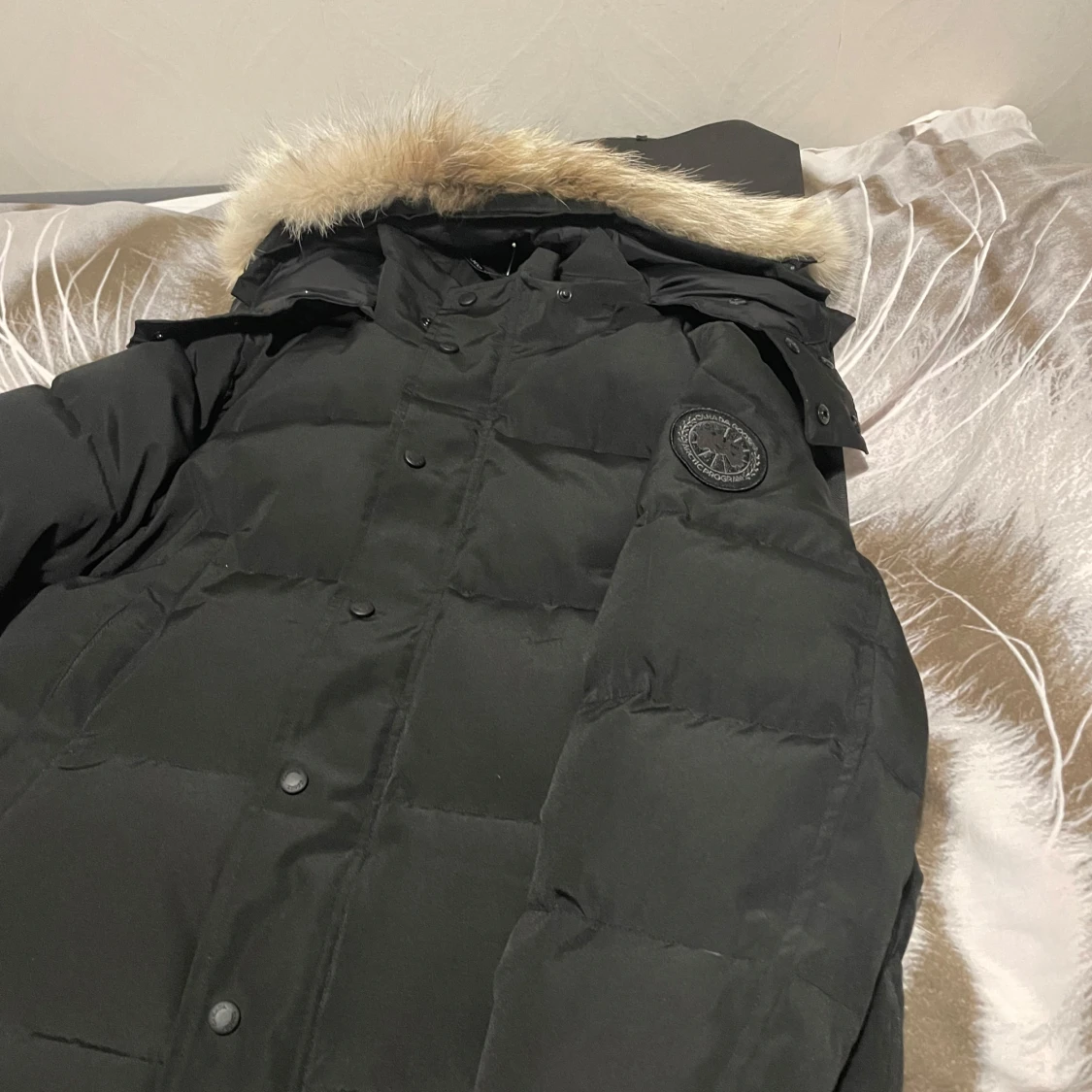 Svart dunjacka från Canada Goose