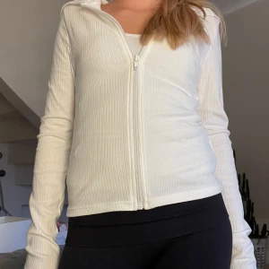 Tränings jackq - Tunn träningsjacka från hm