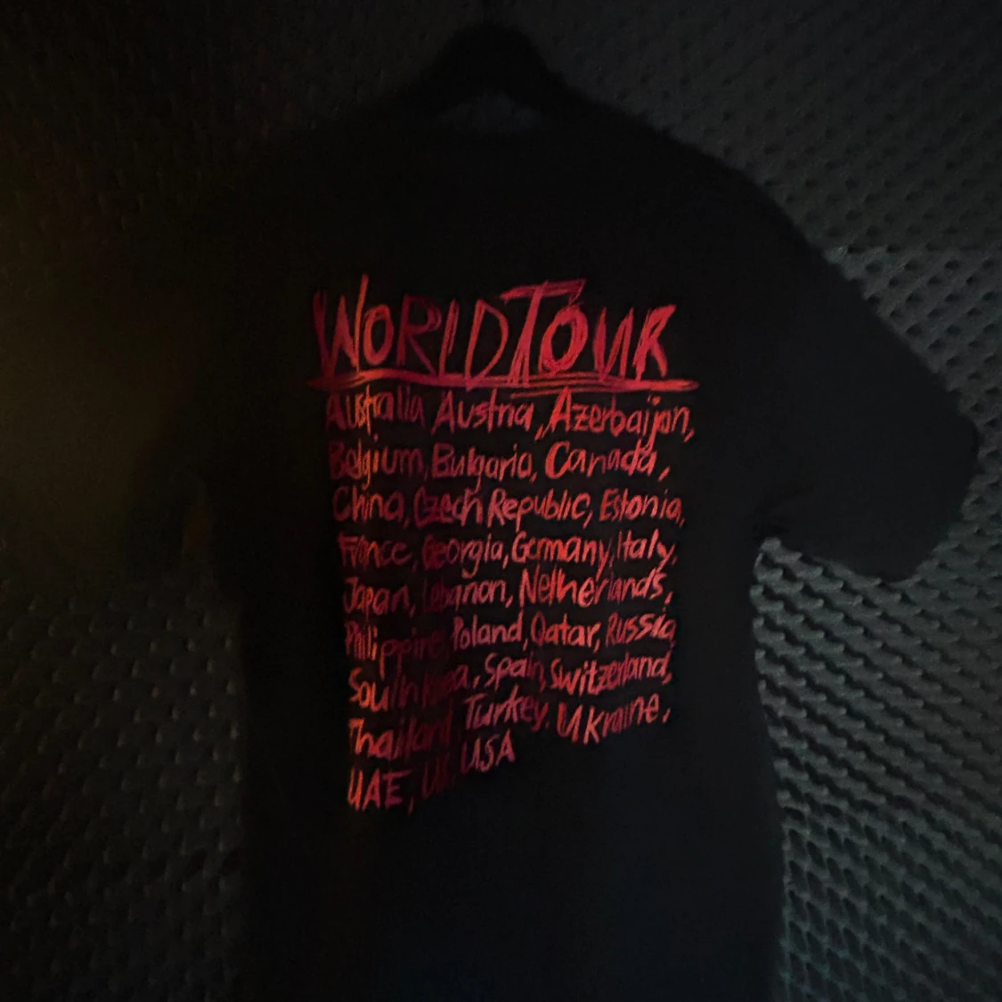 Vetements World Tour Tee - 90