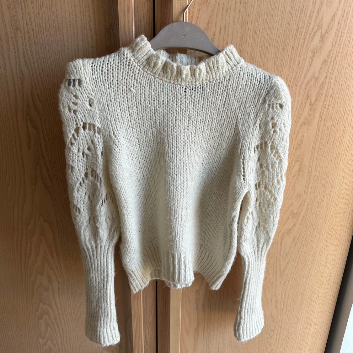 Puffärm stickad tröja - 91