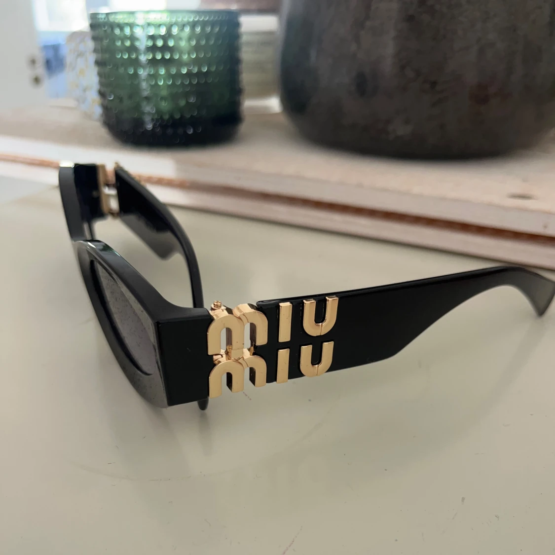 Miu Miu Solglasögon