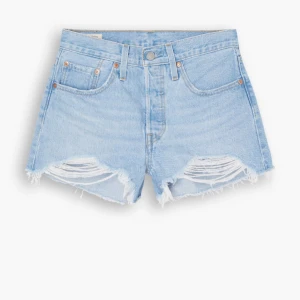 Levis 501 jeansshorts - Jättefina oanvända levis jeansshorts i en ljusare tvätt 😇💞