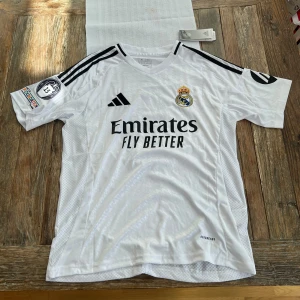 Real Madrid tröja 24/25 - Mbappe real Madrid tröja 24/25