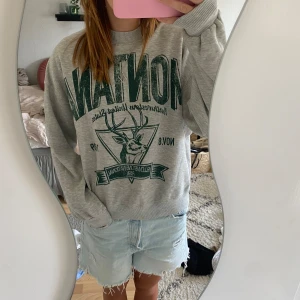 Sweatshirt - Oversized sweatshirt från bershka 🥰