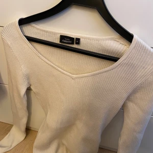 Tröja Kappahl  - Har använt ett fåtal gånger men inget som syns💕superfin tröja som passar jättebra nu till hösten