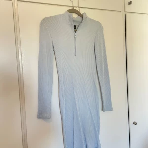 Blå klänning  - Mycket bra skick