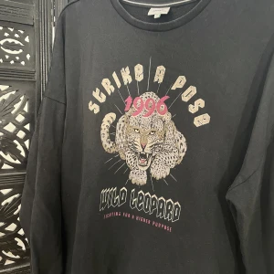 Sweatshirt Only - Cool sweatshirt fr Only, vintage tvätt, skick, stl M. 