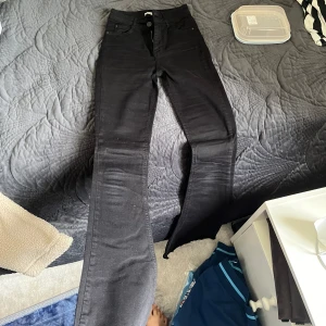 Mid Rise jeans  - Mid Rise jeans från Gina i bra skick 💓