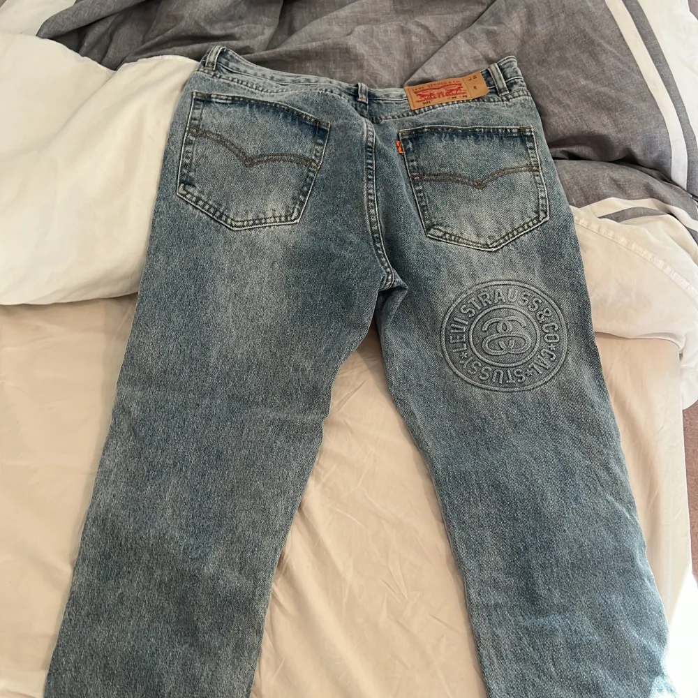 Bara testade hemma då de sitter för tight på mig. W30 L30. Jeans & Byxor.