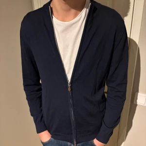 Stenstöms tröja  - En stenström tröja i fint skick. Orginalpris 2500. 