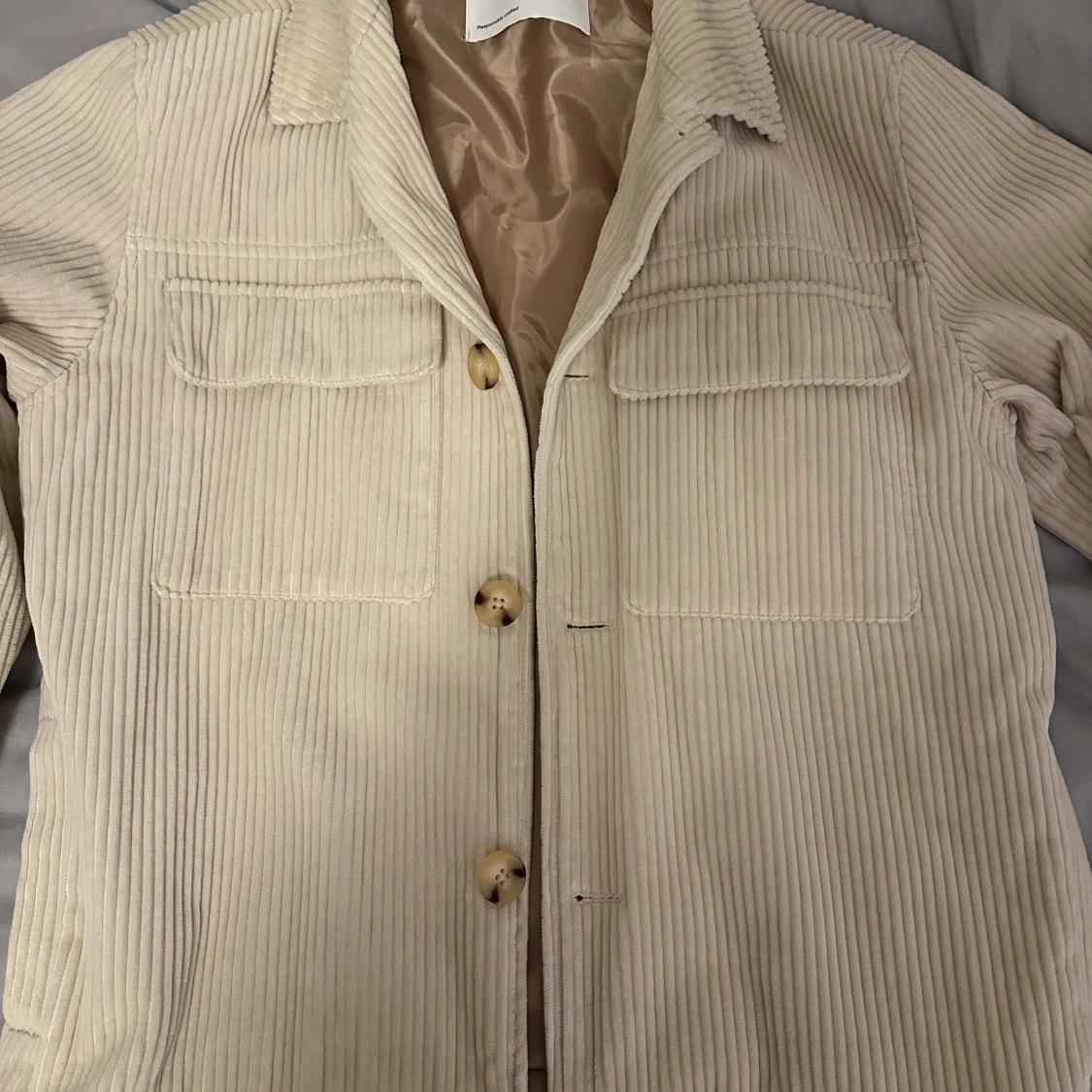 Beige manchesterjacka från Selected Homme