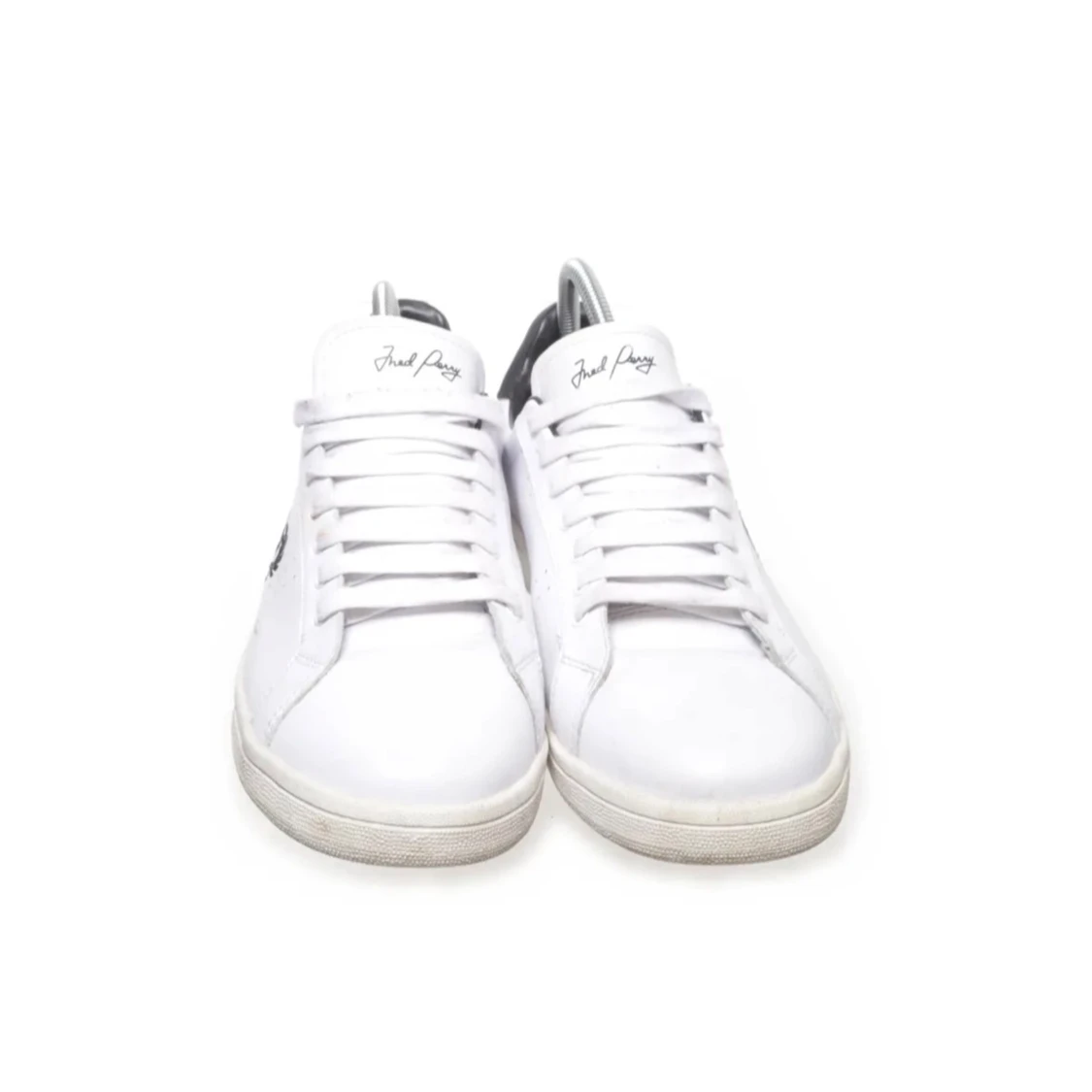 Vita sneakers från Fred Perry - 1