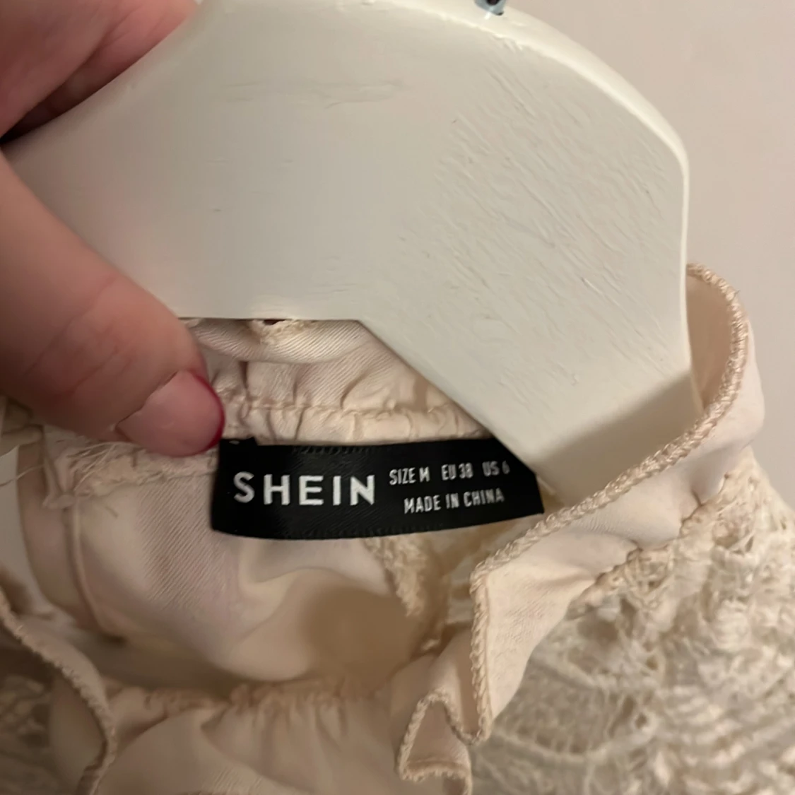 Beige spetsblus från Shein - 2