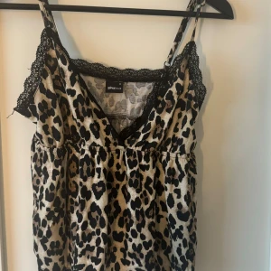 Leopard topp - Super fin topp från Gina Tricot 