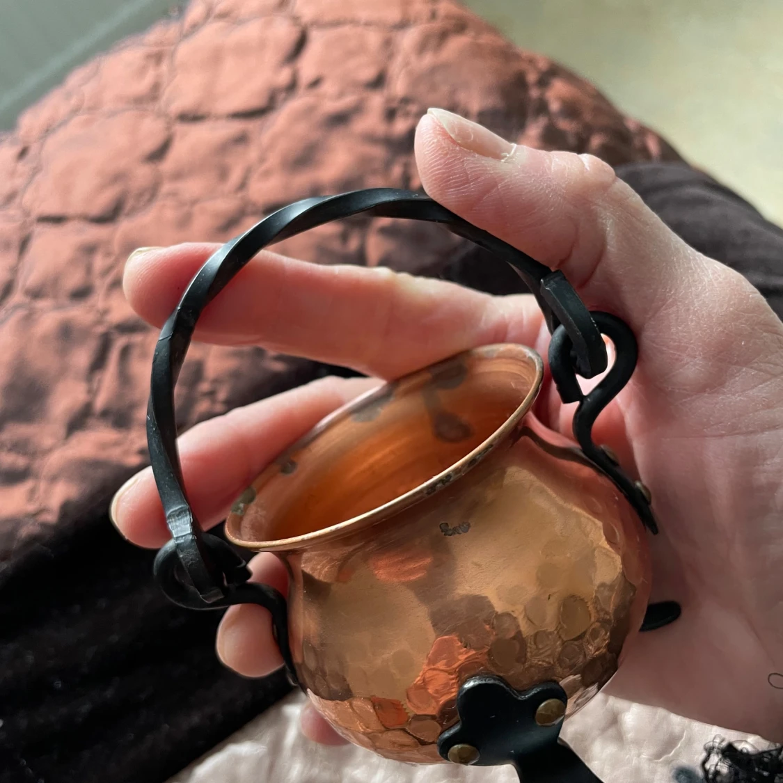 Kopparfärgad dekorativ kittel - 2