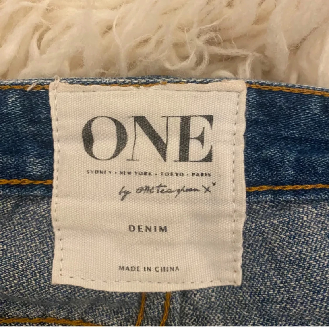 Blå jeansshorts från ONE teaspoon - 2