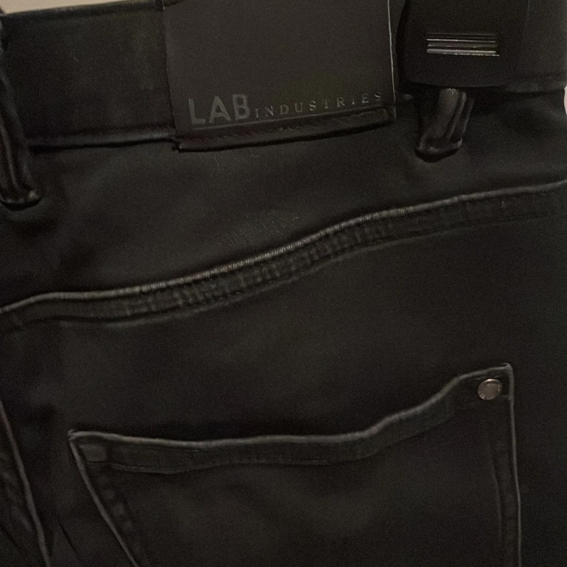 Svarta jeans från LAB Industries - 3