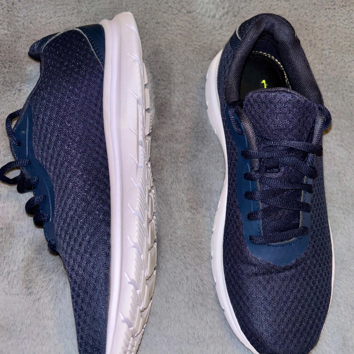 Reebok Navy Memorytech Sneakers /Sports  - 2